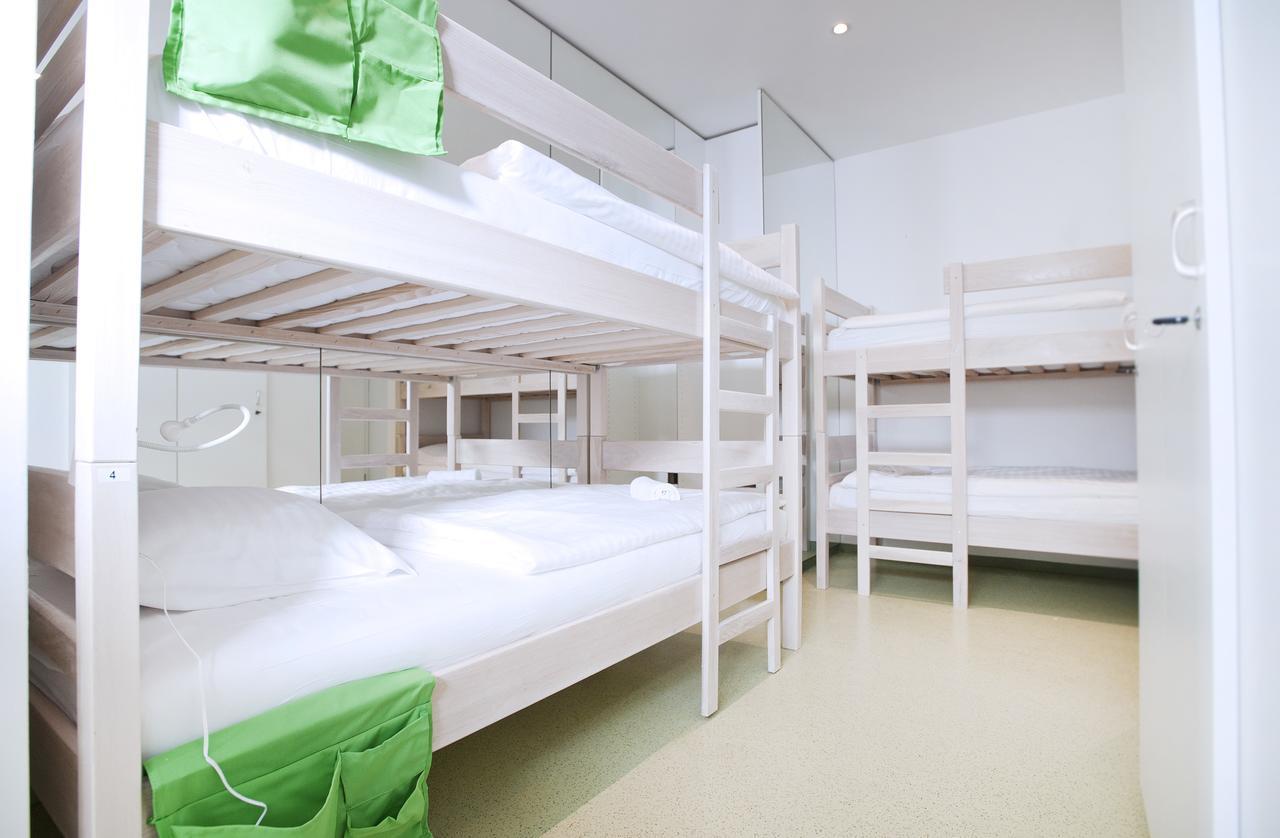 Windward Hostel Zadar Buitenkant foto