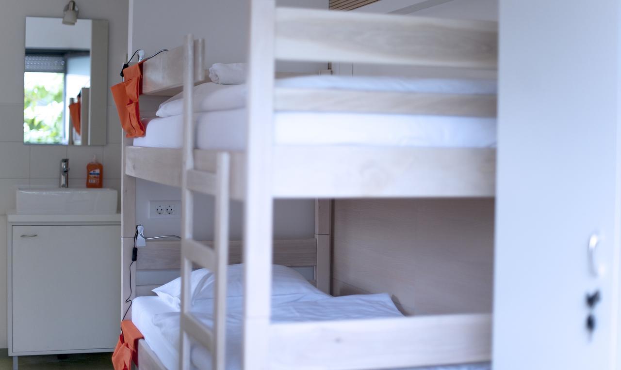 Windward Hostel Zadar Buitenkant foto