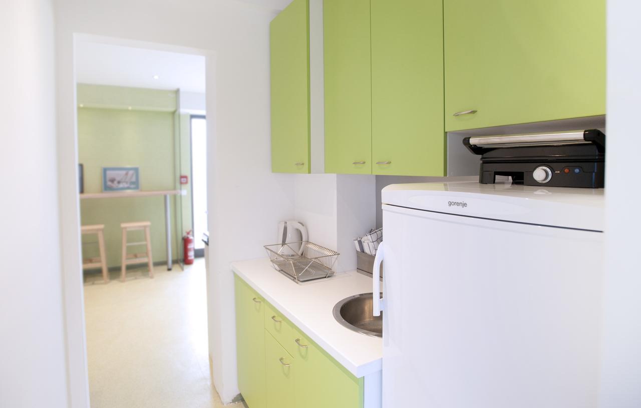 Windward Hostel Zadar Buitenkant foto