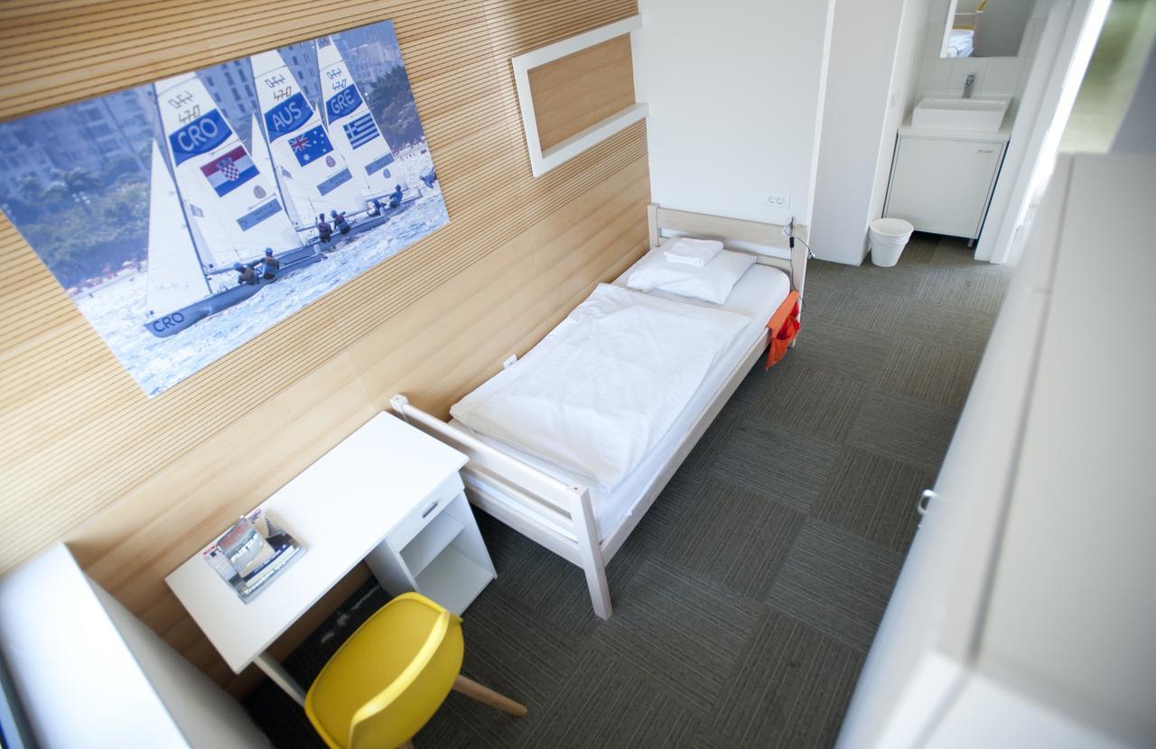 Windward Hostel Zadar Buitenkant foto